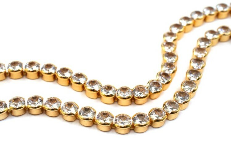 Стразовая цепь цирконий/латунь звено 4х4мм цвет прозрачный/позолота 47-082 10см (около 21 страз)