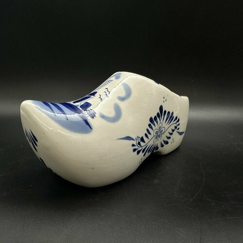 Кашпо подвесное в виде кломпа украшенное пейзажем фаянс роспись Delfts Blauw 5200₽