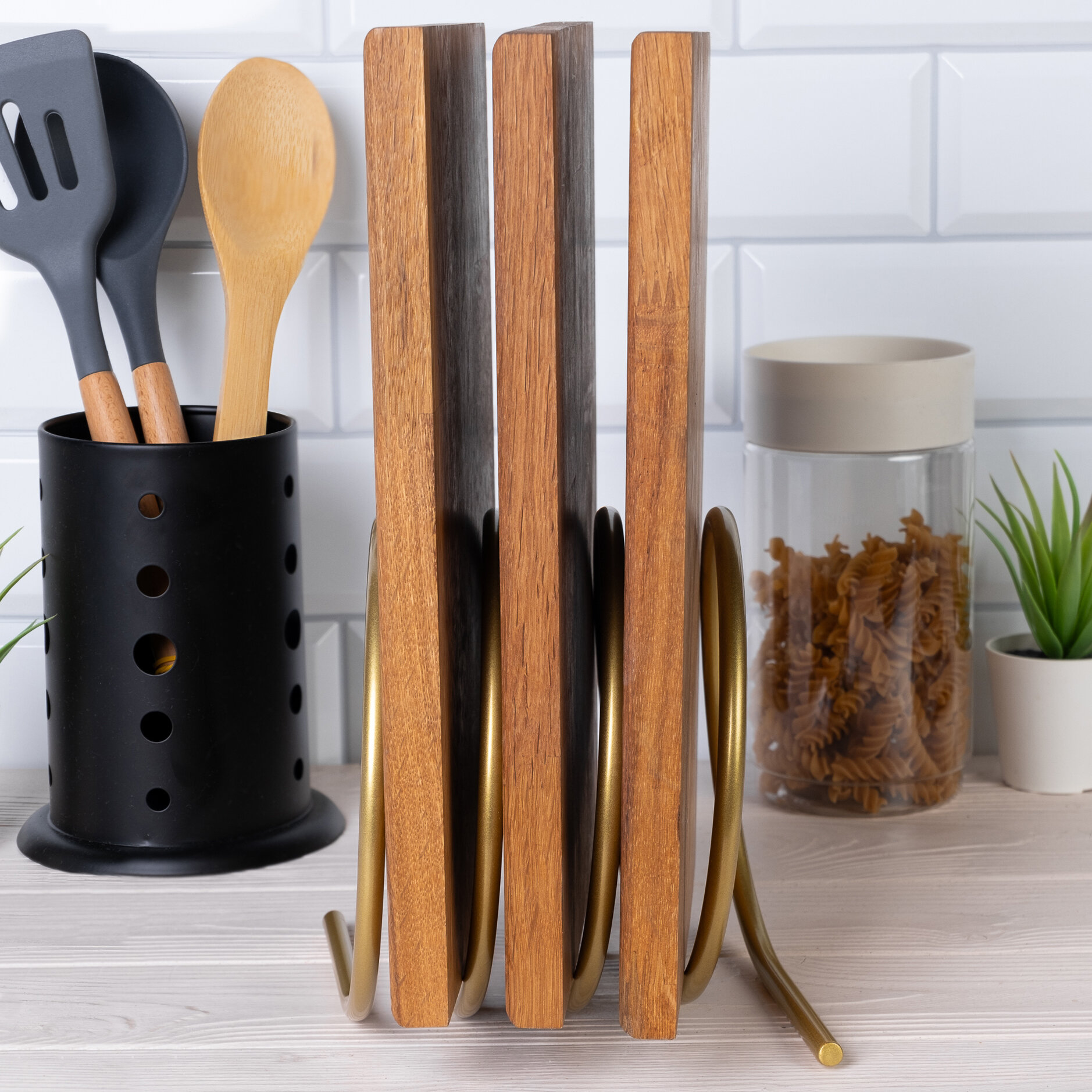 фото Подставка ilwi INT-W-DU-O-1/2 для разделочных досок лофт