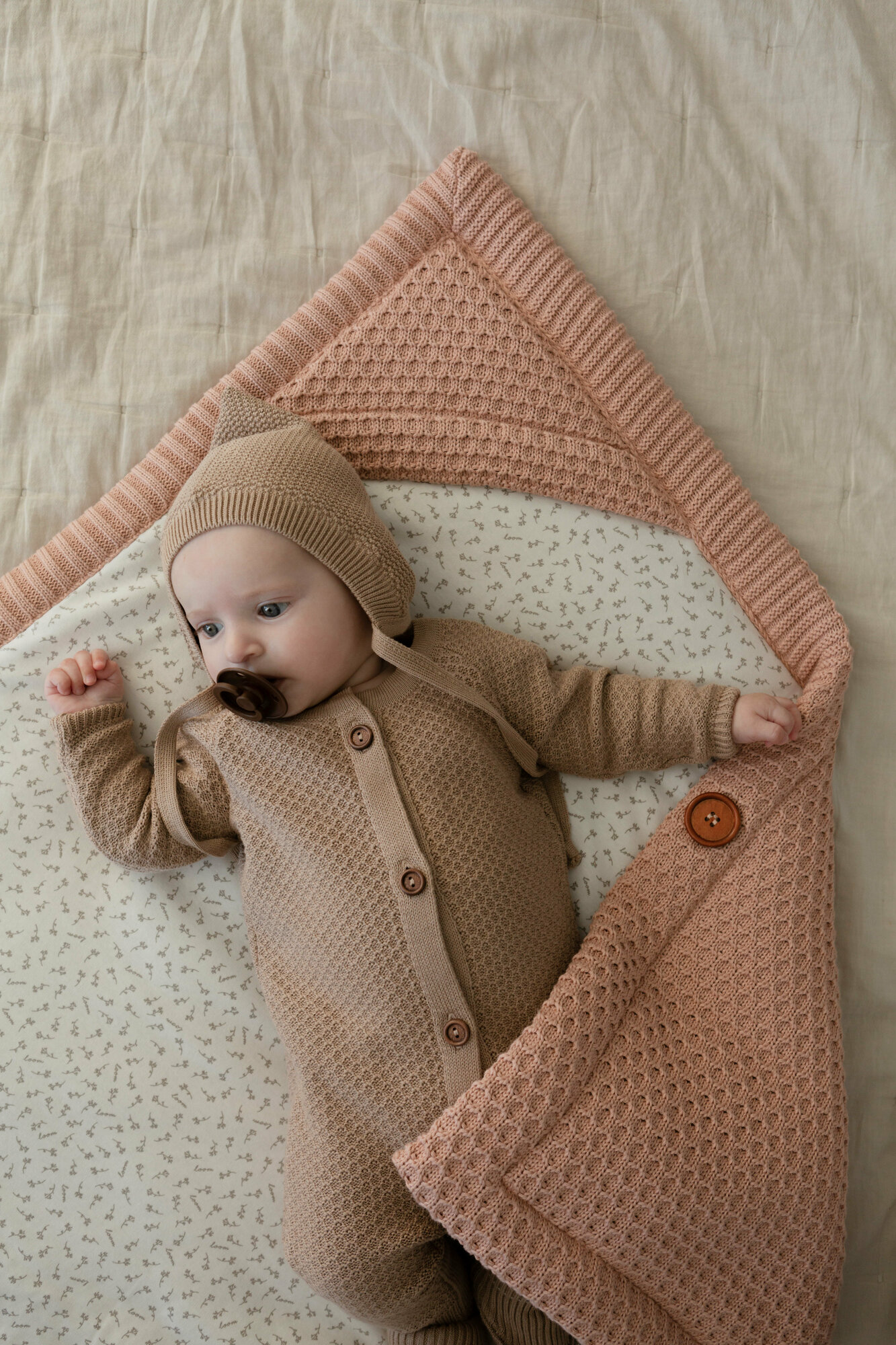 Комбинезон Loomknits Базовая коллекция, закрытая стопа, размер 68, коричневый