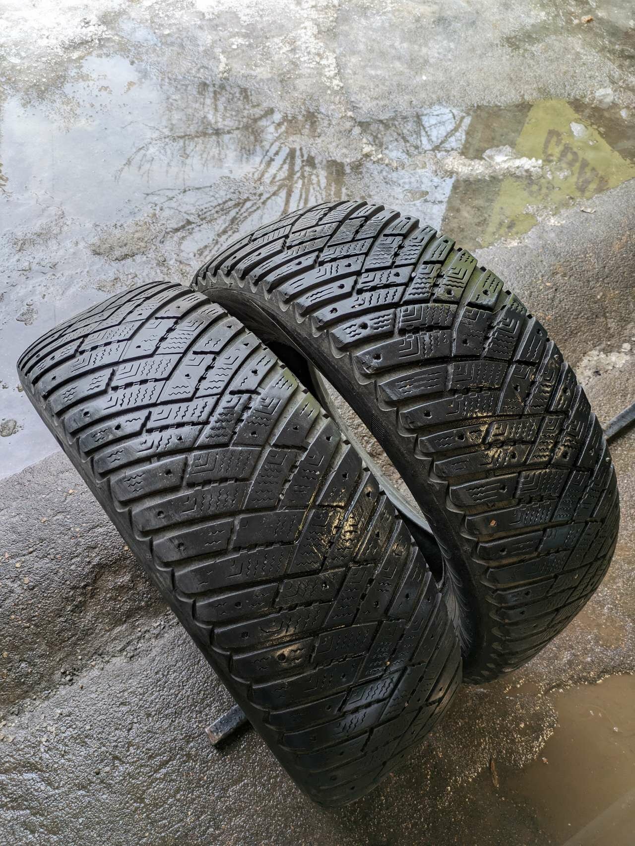 215/65 R16 98T Goodyear UltraGrip Ice Arctic SUV