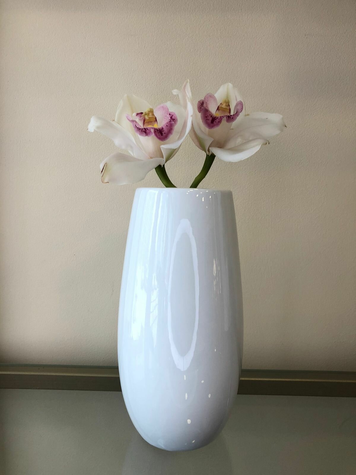 Красивая классическая ваза " Марсель" белая 19 см, декор и интерьер для дома.
