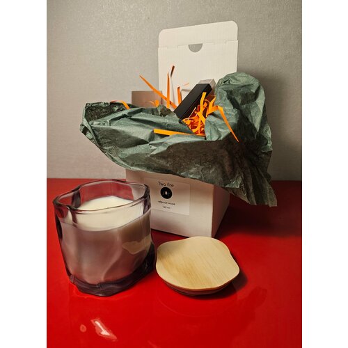 Ароматная свеча в фигурном стаканчике Two Fire