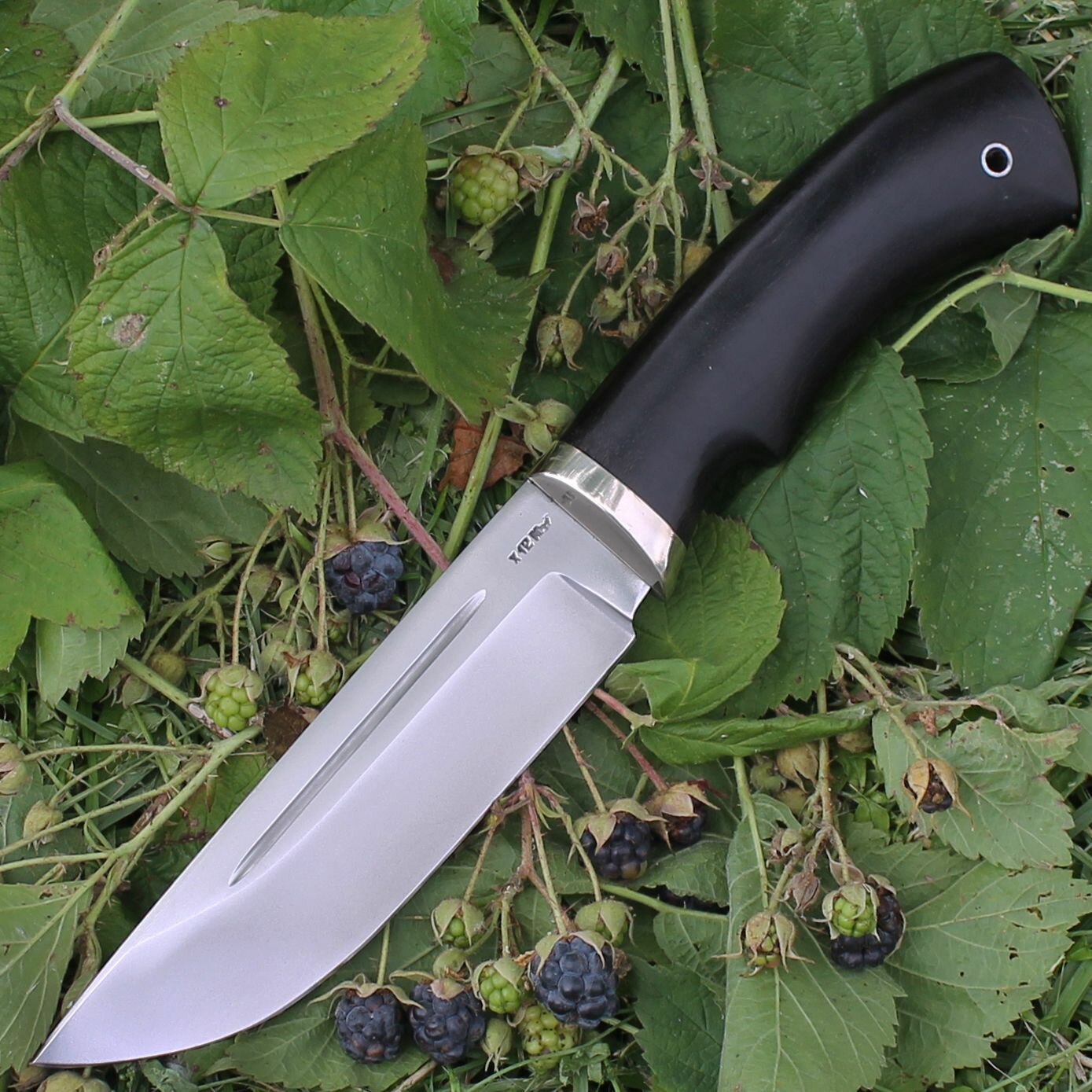 Нож для охоты и рыбалки из кованый стали Х12МФ