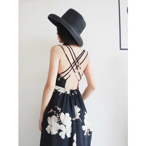фото Платье размер s, бежевый, черный модный сочи