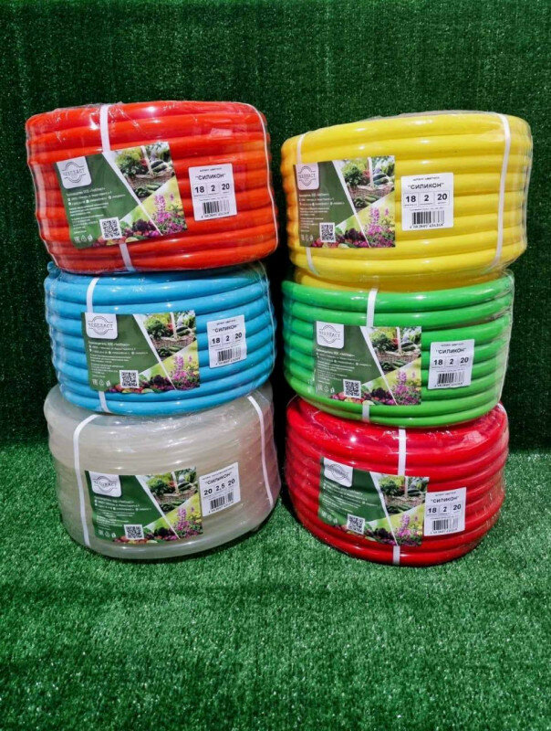 Шланг поливочный силикон садовый бухта 20 м  d 18 22  цветной Чебпласт цветной