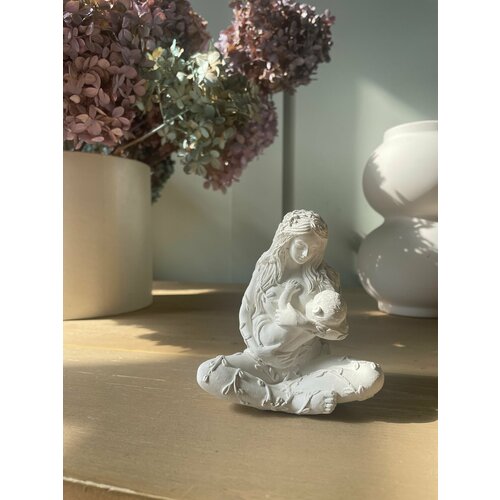 Интерьерная статуэтка Богиня Земли Гайя 690₽