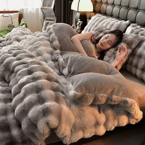 Изображение товара Комплект постельного белья, Мех искусственный, Евро, наволочки 48x74 темно-серый