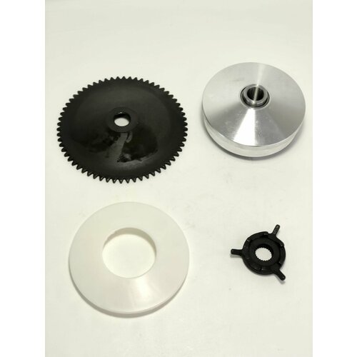 Вариатор 139QMB 50сс в сборе (ролики наружный шкив крыльчатка палец храповик)