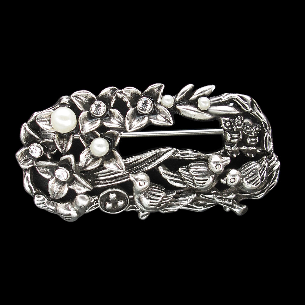 Брошь Эстет  жемчуг имитация  стразы