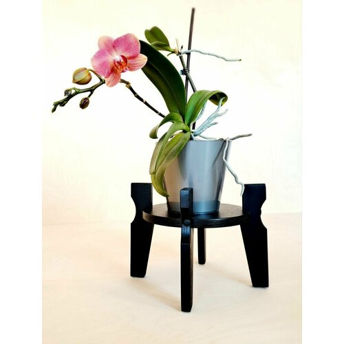 Подставка под цветочный горшок низкая черная