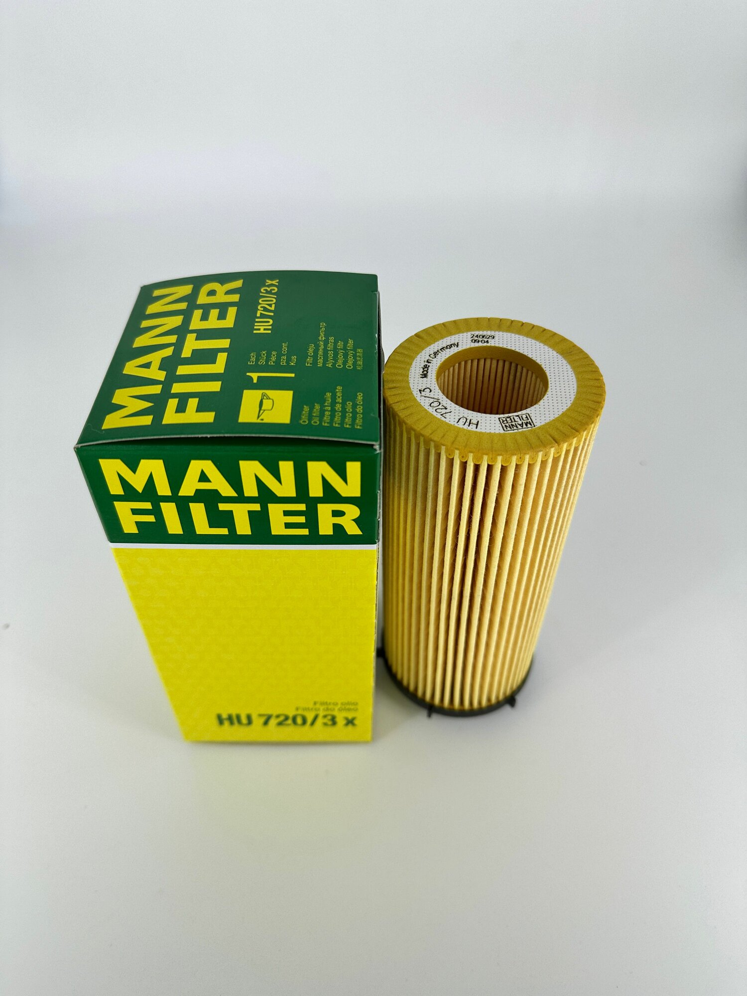 Фильтрующий элемент масляного фильтра MANN-FILTER HU 720/3 X — фото 1