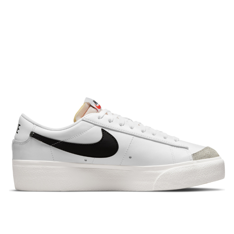 Кроссовки NIKE Blazer Low Platform, размер 7.5us 38.5eu 24.5cm, white black — фото 1