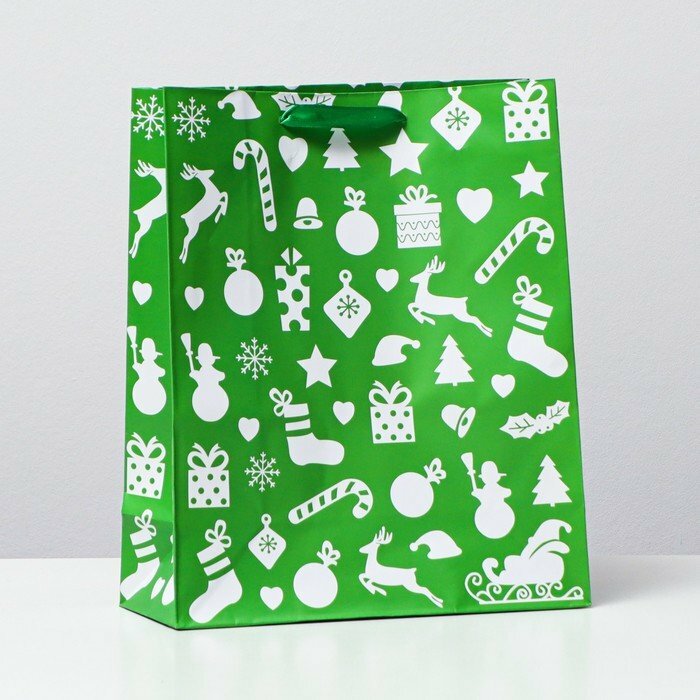 Пакет ламинированный. "Новогоднее ассорти" 26 x 32 x 12 6854099