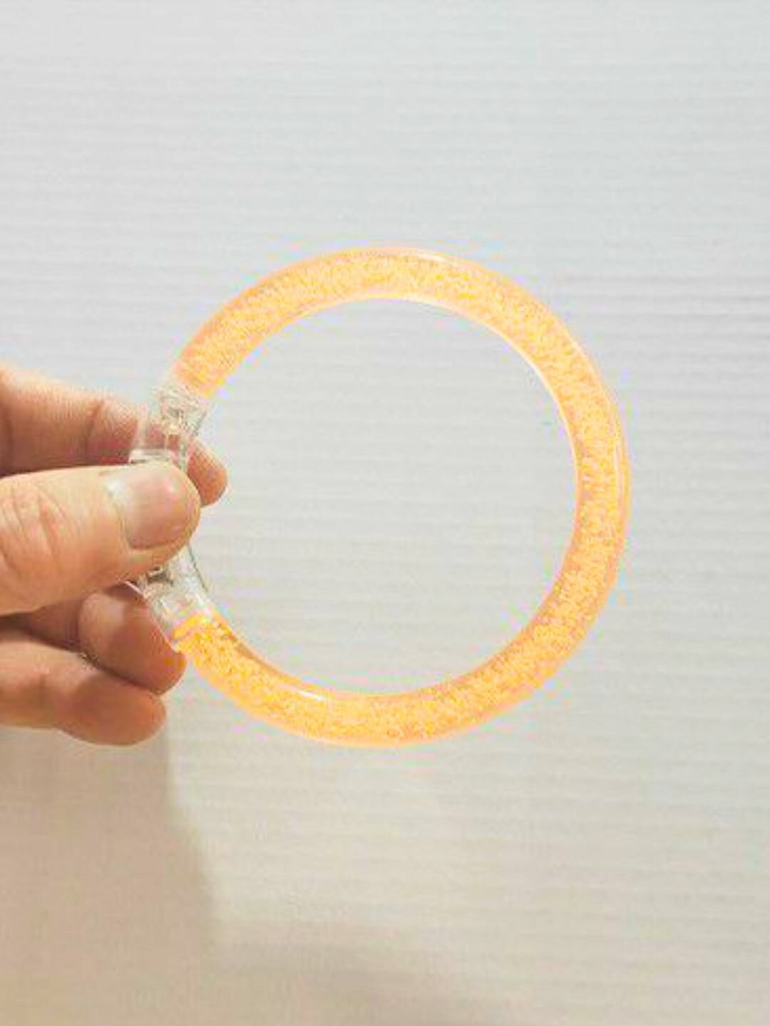 Cветовые браслеты