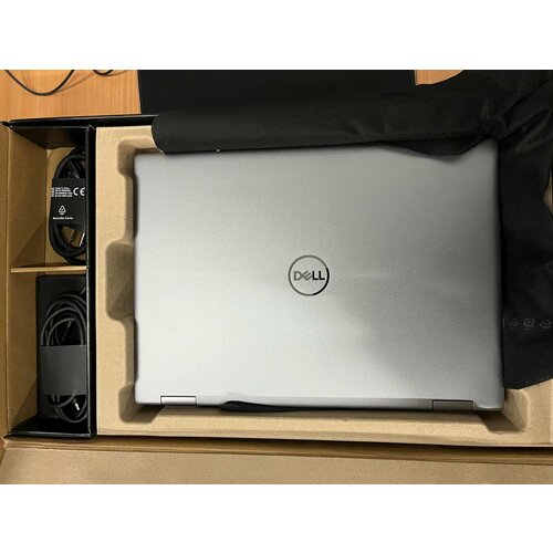 Ноутбук Dell Precision i9 7670 37000000₽