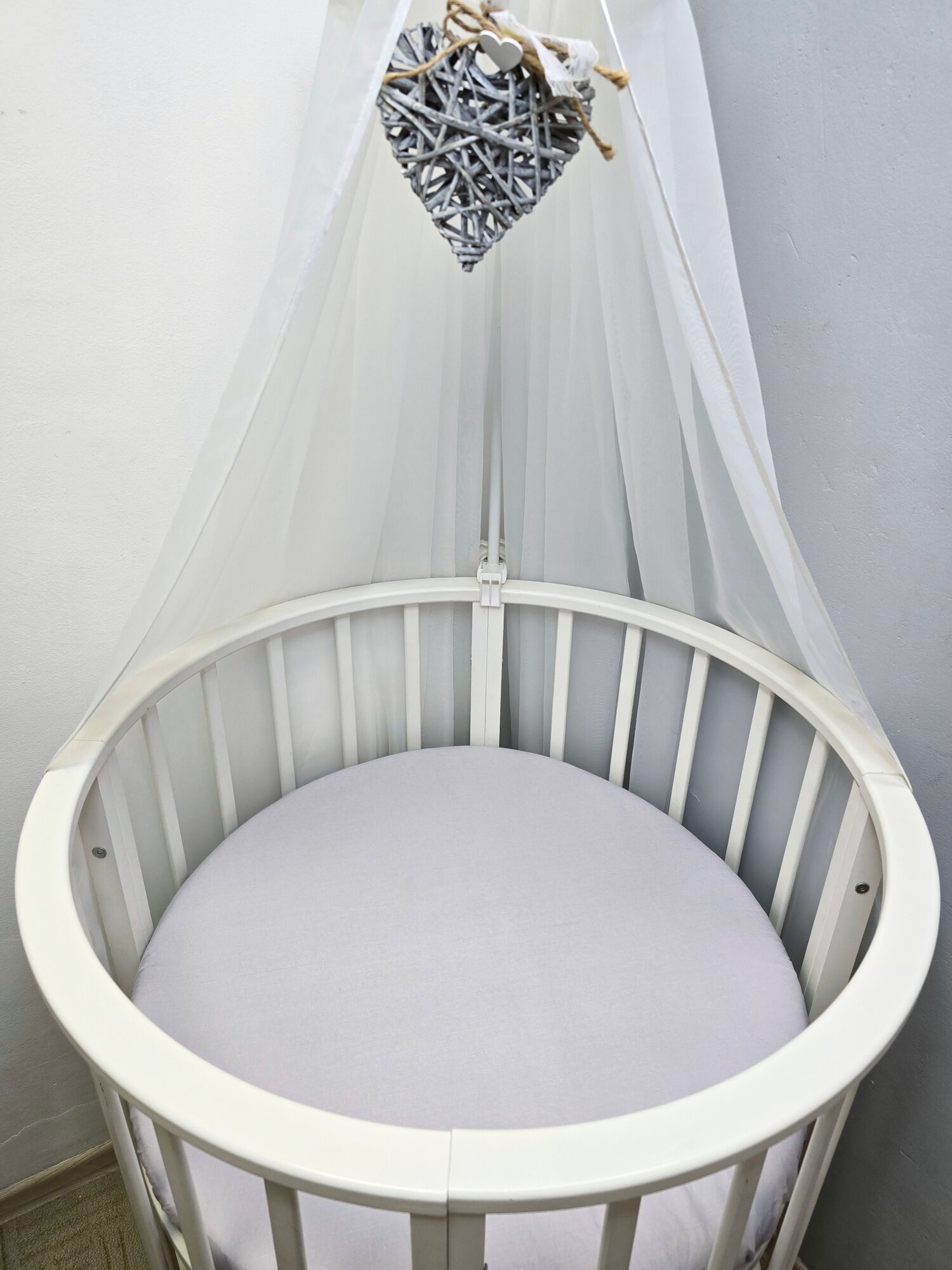 Простынь на круглый матрас "Светло-серая" 75*75см