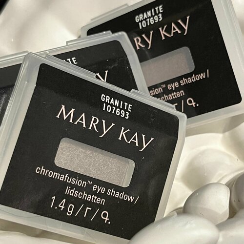 Тени для век ChromaFusion Гранит Granite Mary Kay 920₽