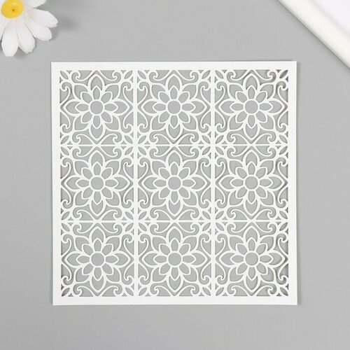 Трафарет пластиковый Плитки 15х15 см 636₽