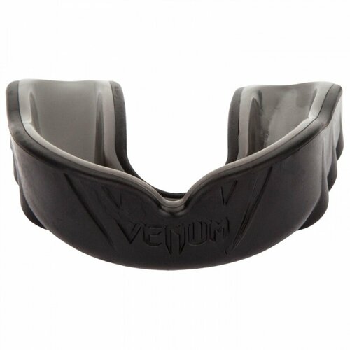 Боксерская капа взрослая, спортивная, защитная для зубов Venum Challenger - Black/Black боксерская капа взрослая спортивная защитная для зубов venum challenger black khaki