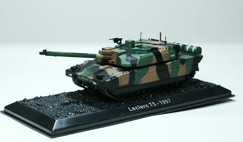 Масштабная модель 1/72, танк Leclerc T5 1997г.