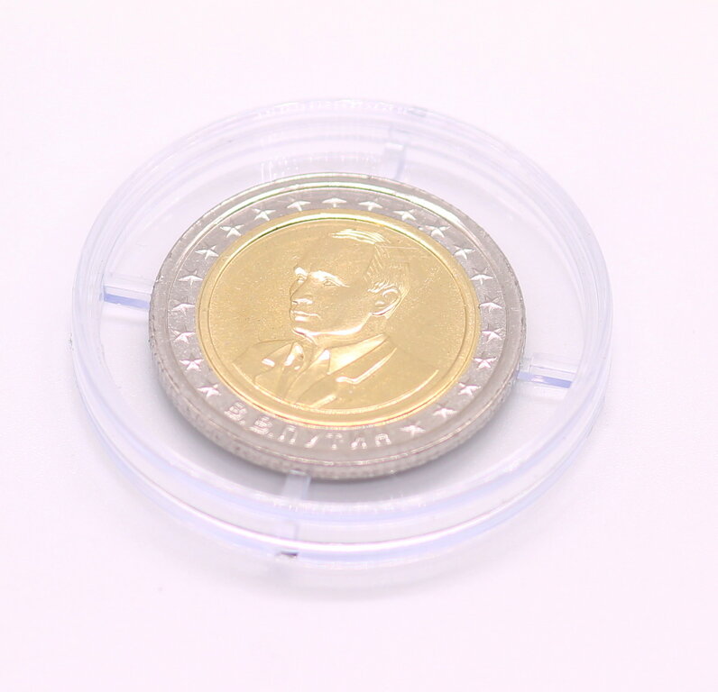 Монета коллекционная "В. В. Путин." из латуни и стали