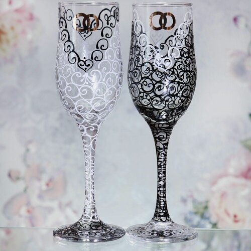 Изображение товара Свадебные бокалы для молодожёнов "Чёрно Белый Узор" Жениху и Невесте