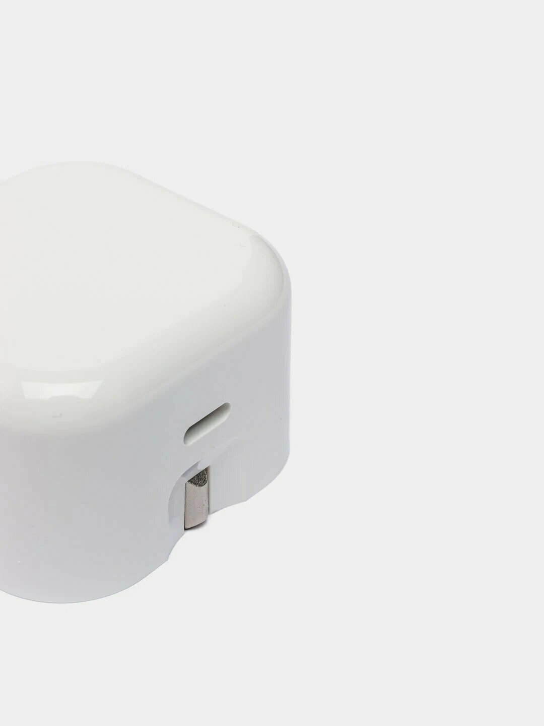 Зарядное устройство 35W для iPhone 15 и 16 с быстрой и безопасной подачей питания — фото 1