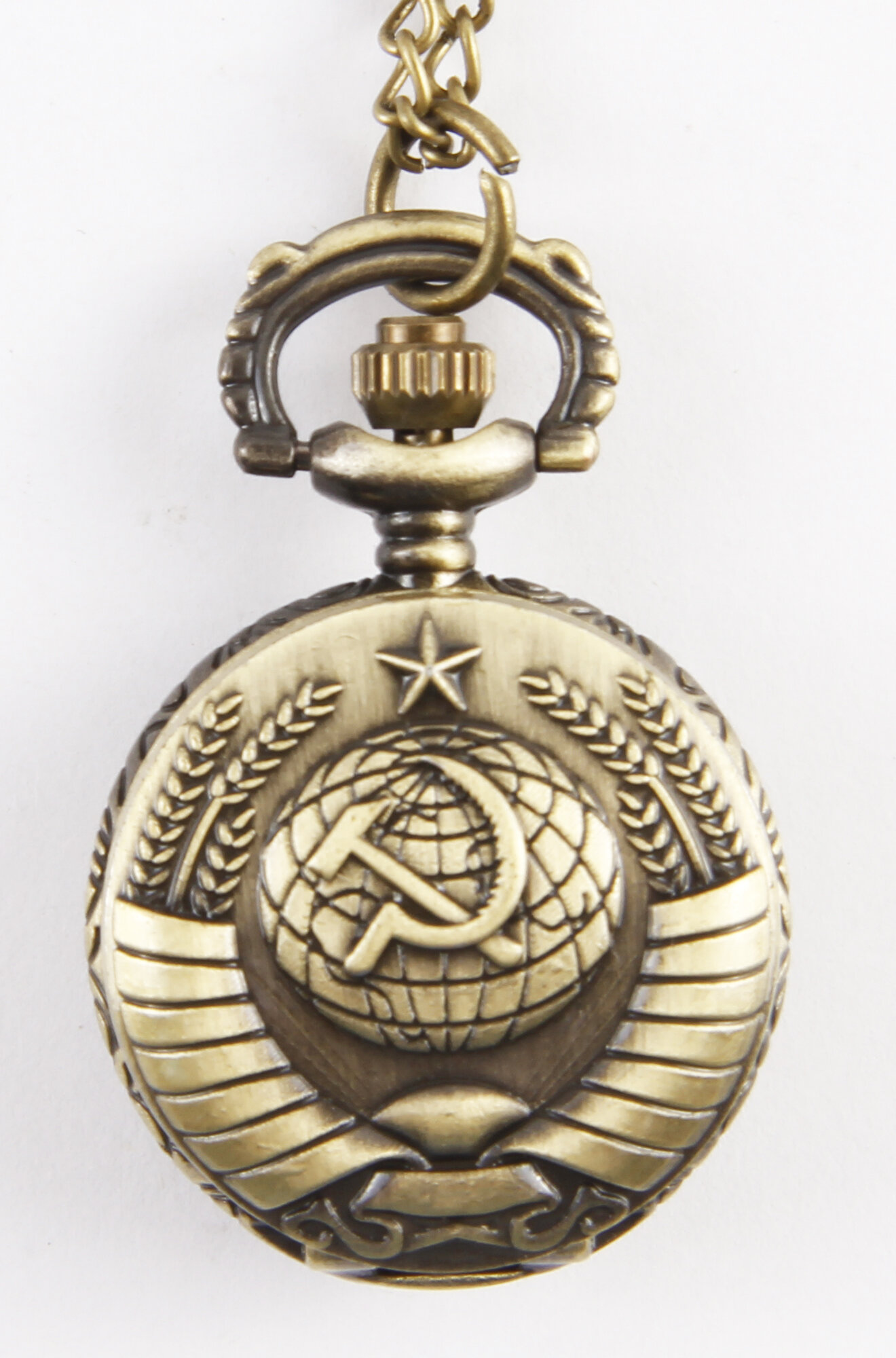 Миниатюрные карманные часы "СССР" на цепочке. Металл, кварцевый часовой механизм.