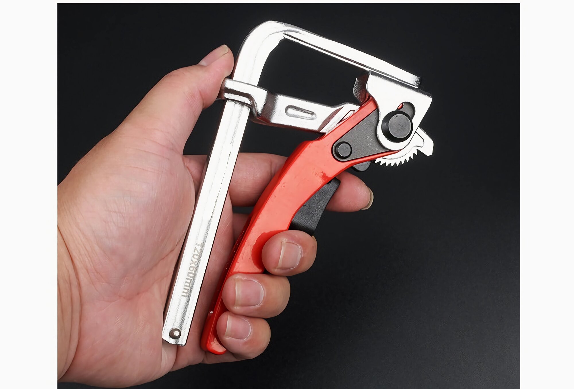 Струбцина для установки в паз120 мм