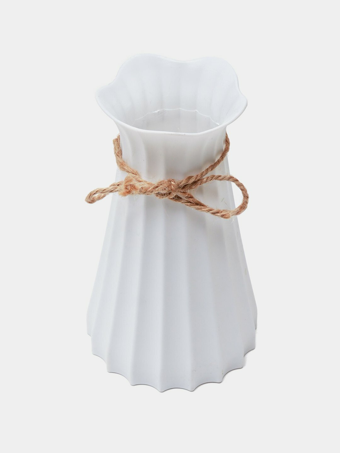 Ваза пластмассовая для цветов и декора. Легко мыть и использовать. — фото 1