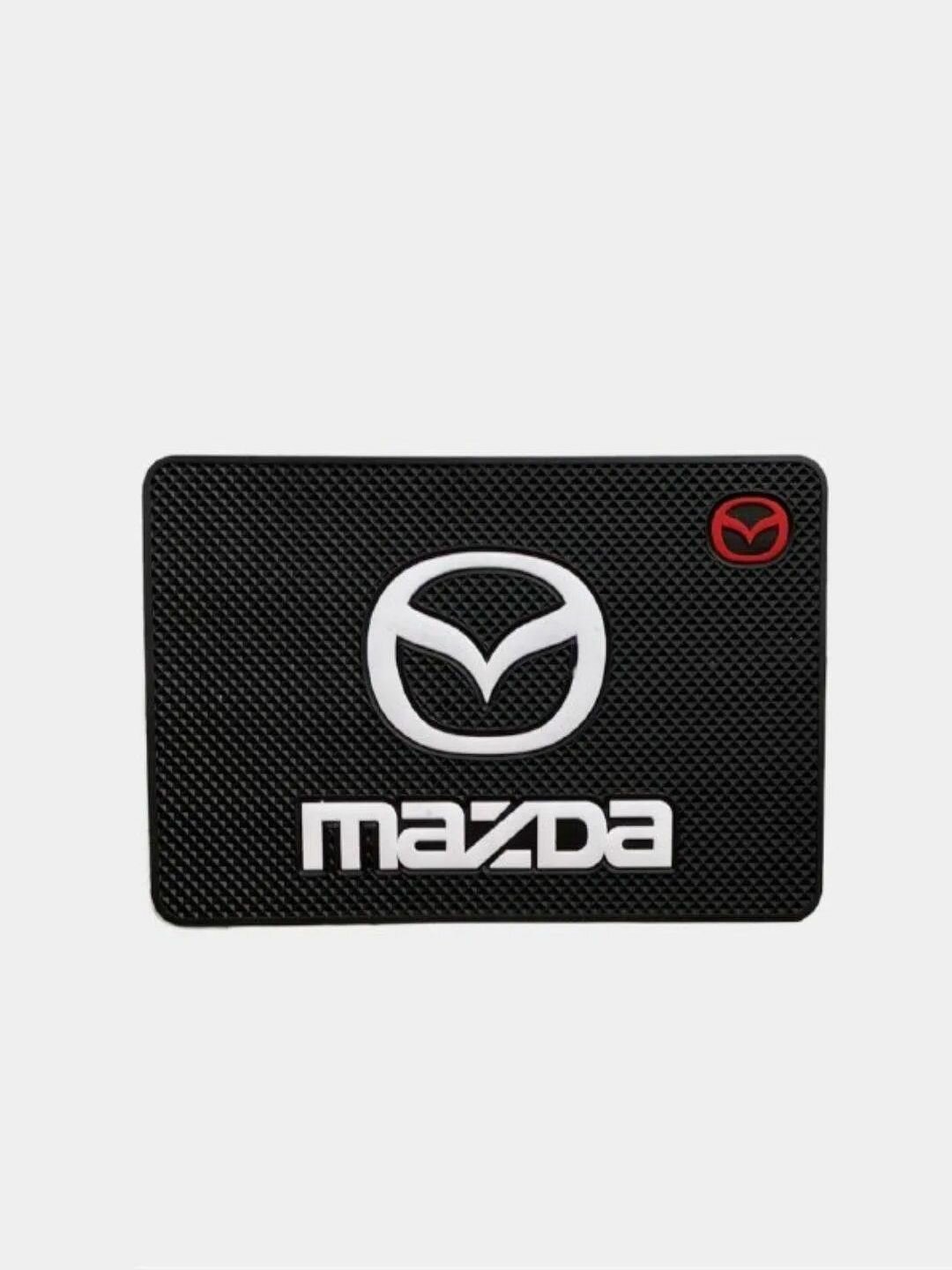 Коврик на панель автомобиля противоскользящий с логотипом MAZDA