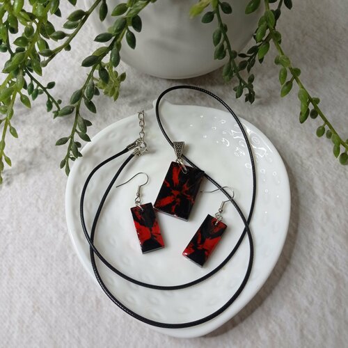 фото Комплект бижутерии: подвеска, серьги, размер колье/цепочки 60 см, красный, черный ручная работа