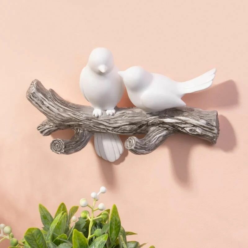 Настенная декоративная фигурка "Две птички на ветке" серый/белый 22 см полирезин