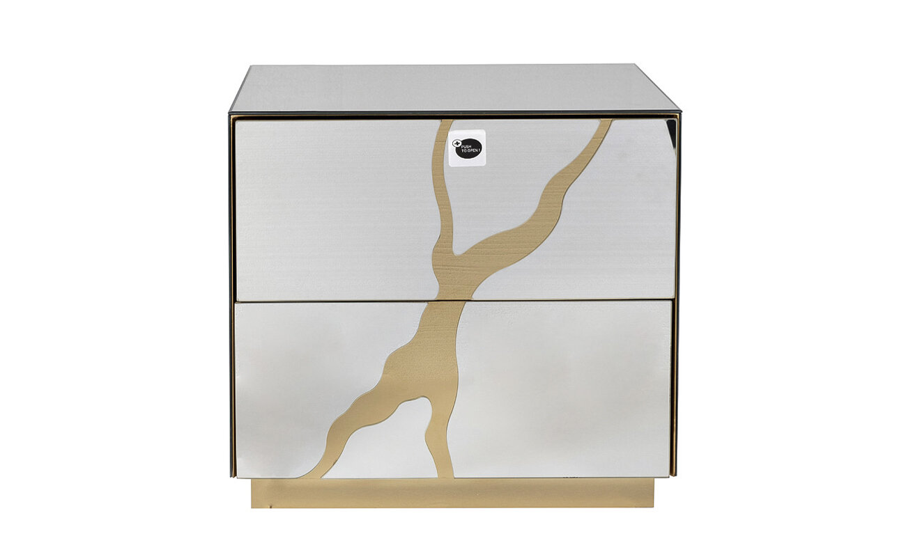 фото Тумбочка зеркальная с золотым декором KFG199