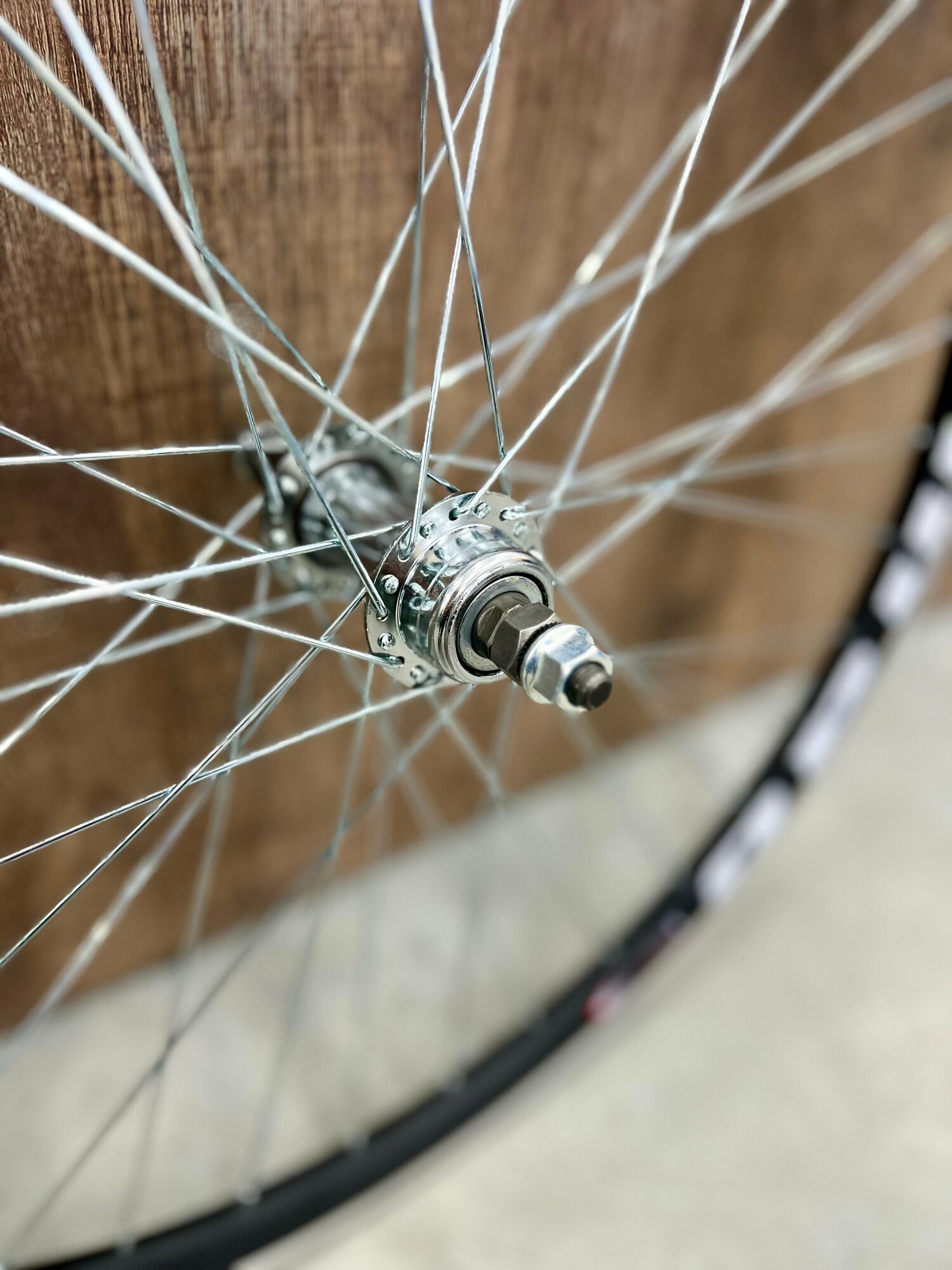 Колесо 27.5" MTB двойной обод заднее, под V-brake, под трещотку