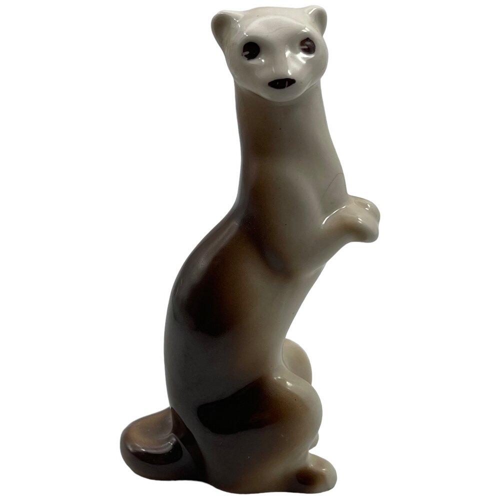 фото Фарфоровая статуэтка "Коричневая ласка" 1973-1991 гг. Автор Бобик Н. Ф, Полонне ЗХК, СССР (Трещина)