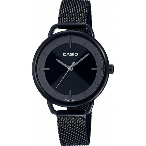 фото Наручные часы casio, черный