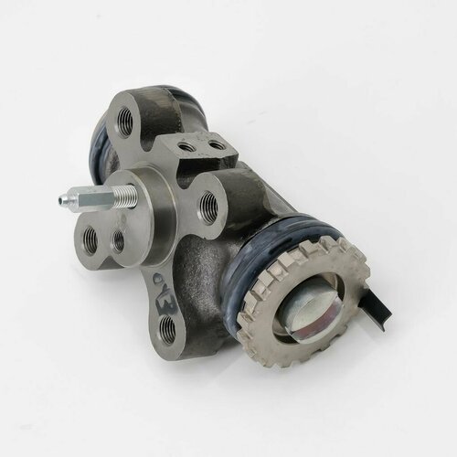 Рабочий тормозной цилиндр задний HINO PROFIA 6571 диаметр 44 с прокачкой левый TBK 8250₽