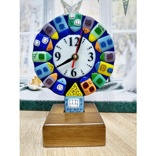 Часы настольные Домики