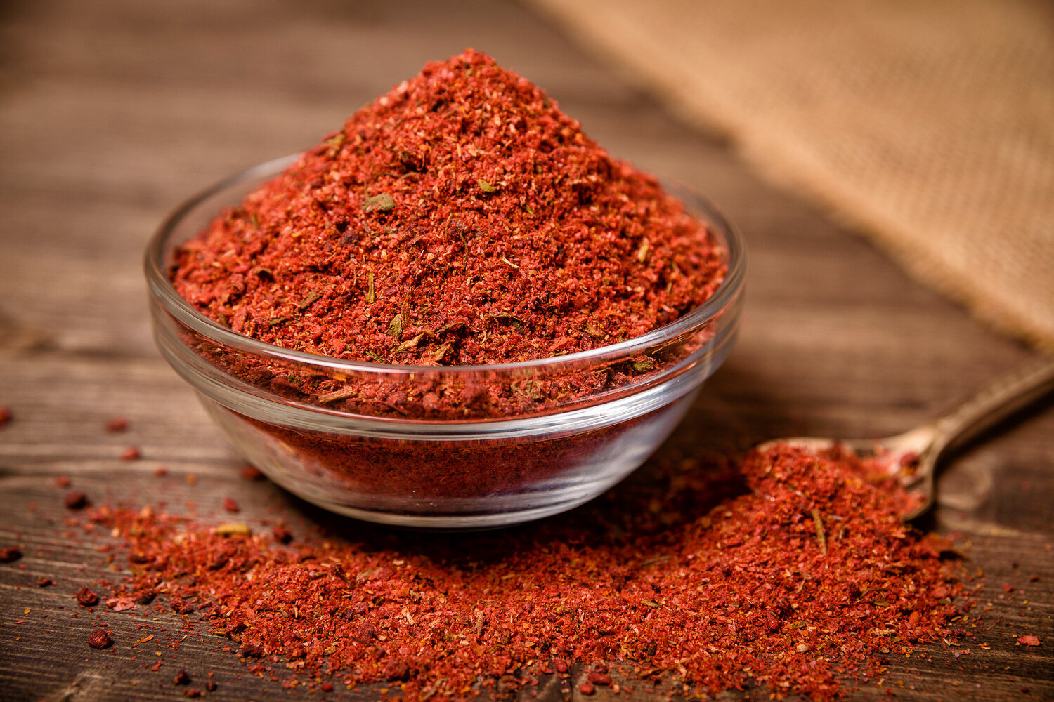 Сумах молотый от "HORUN", 120 г cтимулирует пищеварение и укрепляет иммунитет — фото 1