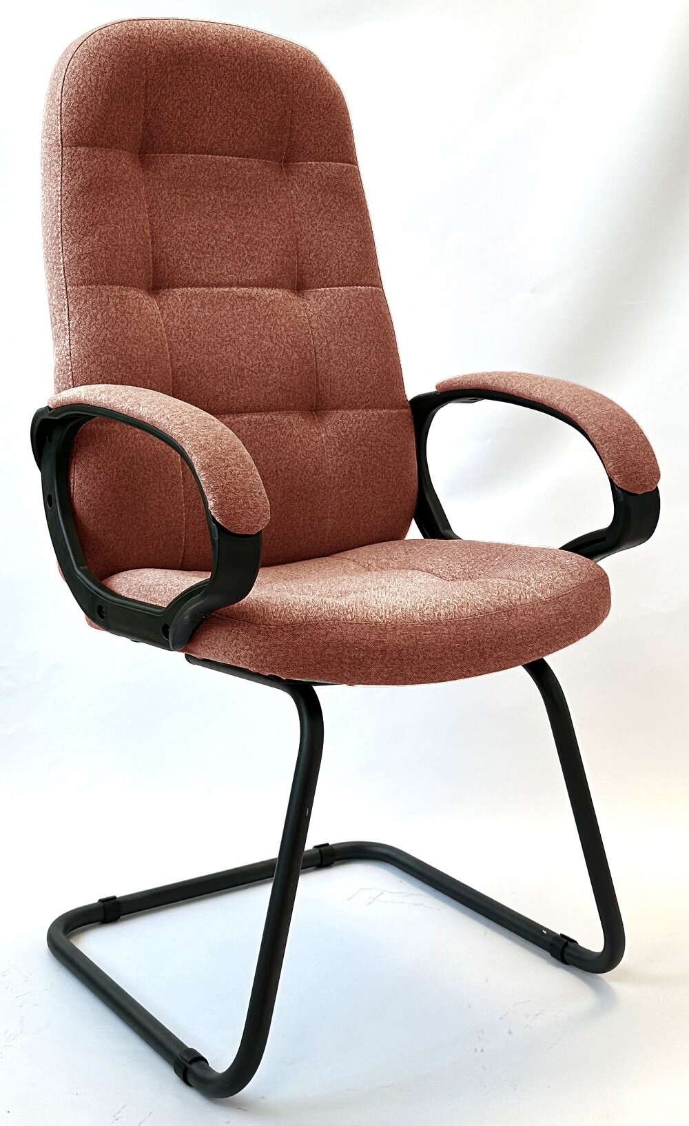 Офисное конференц-кресло StylChairs Пилот Ультра Софт, обивка ткань, цвет кирпичный