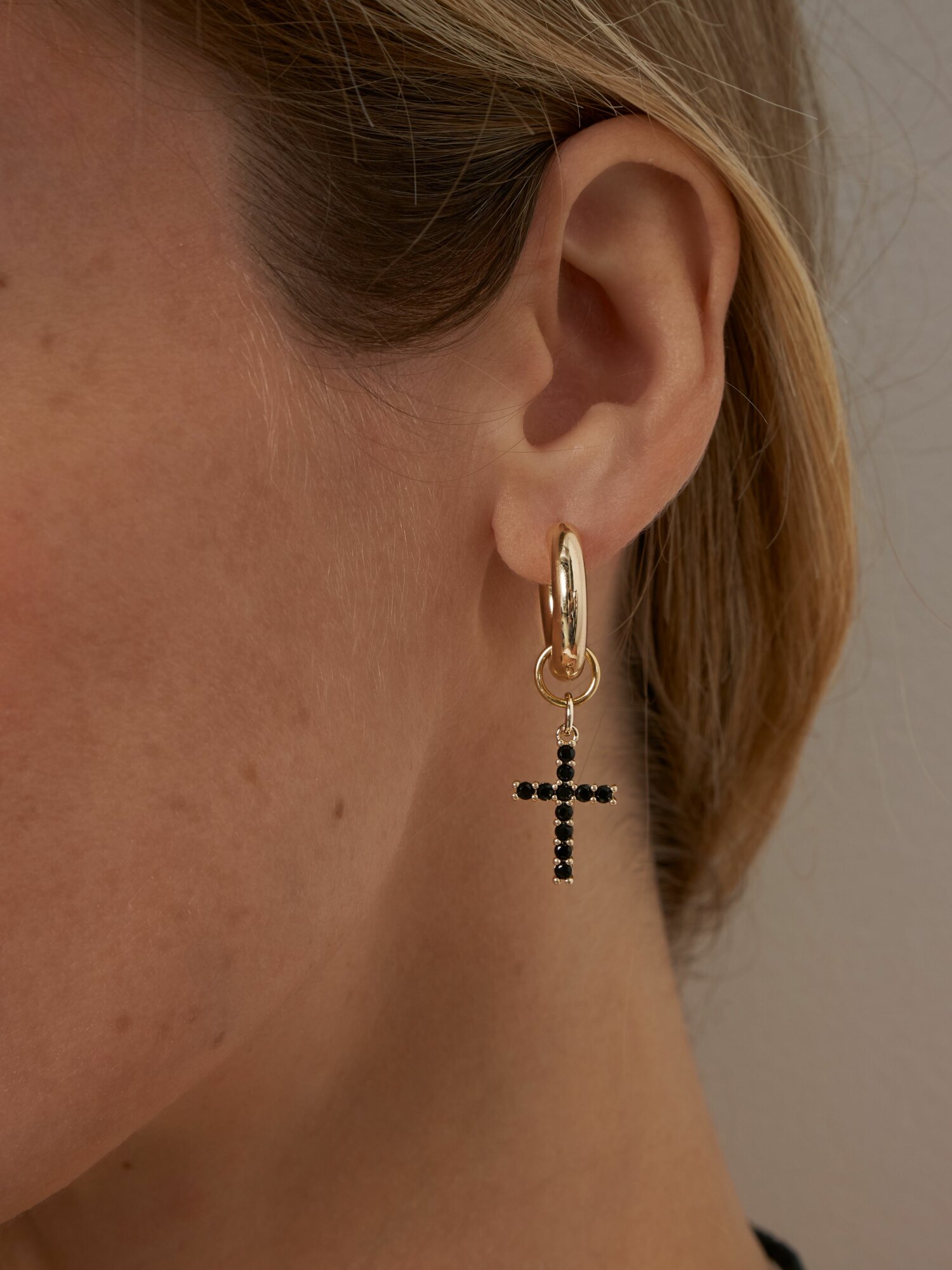 Серьги конго, шпинель, золотой, черный — фото 1