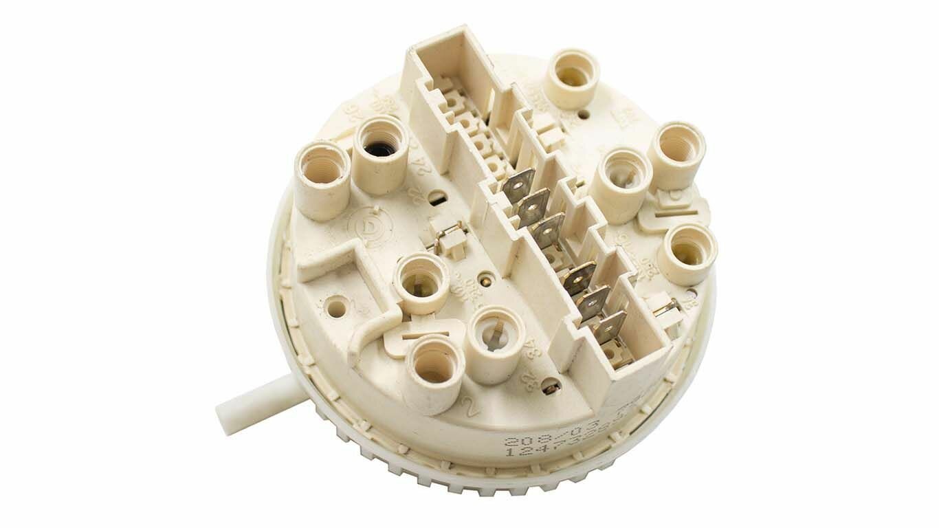 Сенсор уровня воды, прессостат для стиральной машины Electrolux 124732892 (208/03 7920039). Товар уцененный