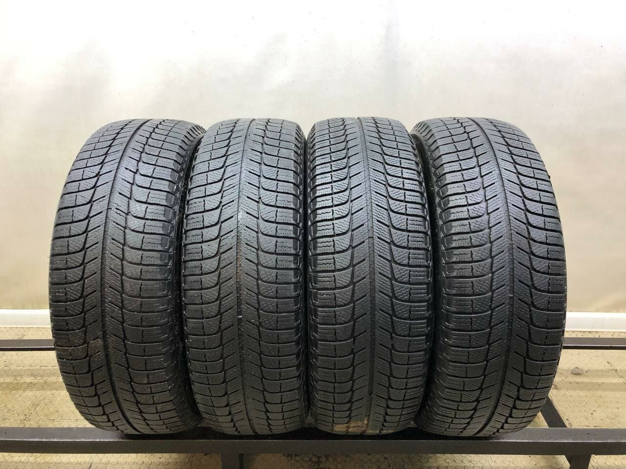 Michelin X-Ice 3 + 225/65 R17 БУ Шины Зимние