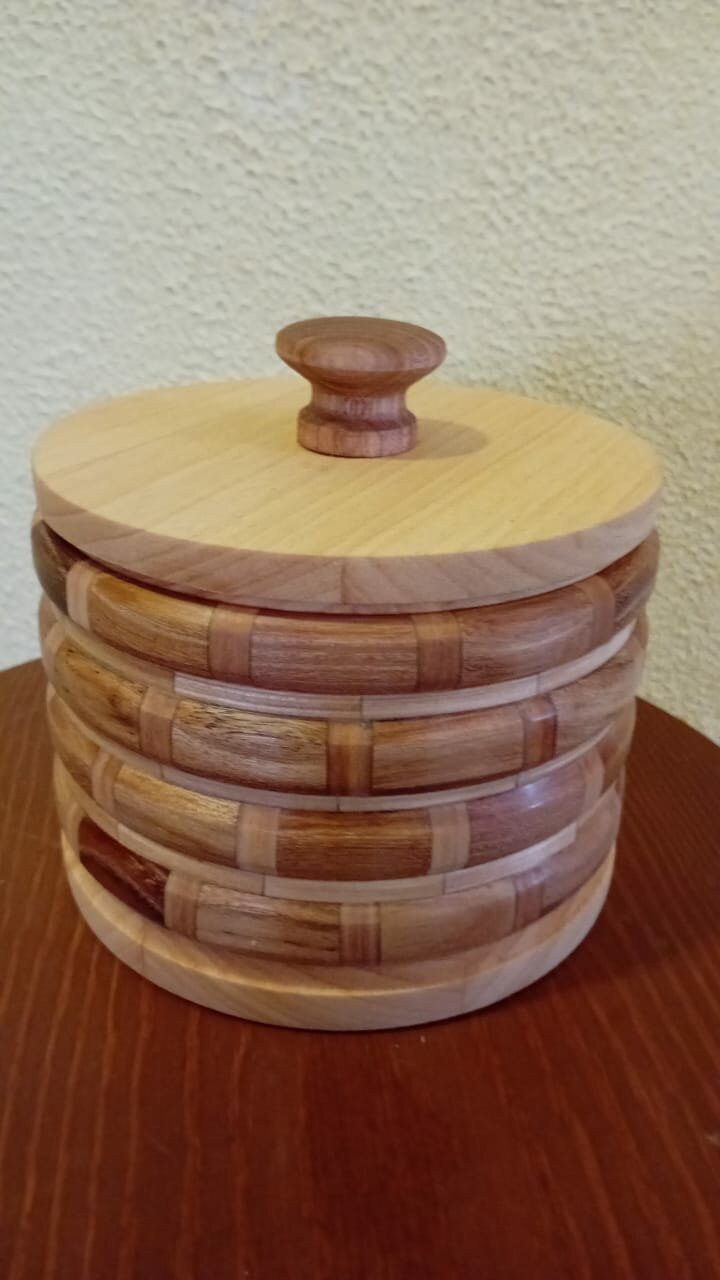 "Время деревянных изделий" - конфетница из африканского абаша и китайского дуба. посуда из древесины.