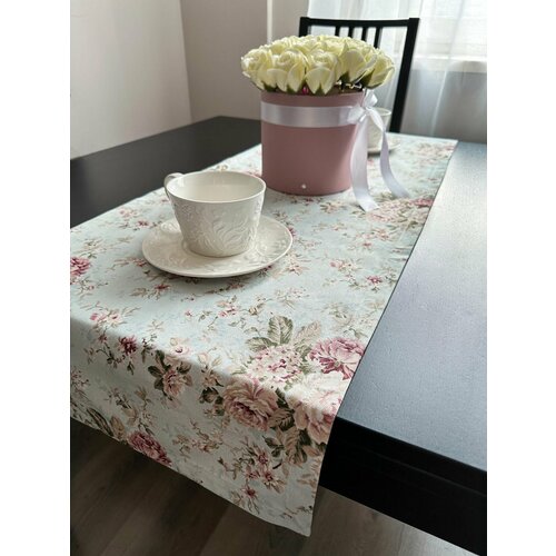 Скатерть - дорожка 40х170 / сервировка на стол / тефлоновая пропитка/ прямоугольная /гипоаллергенная / праздничная / Пионы розы на голубом