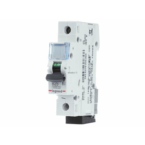 Автоматический выключатель 1-п В25А 403359 Legrand Bticino 3414970386366 3985₽