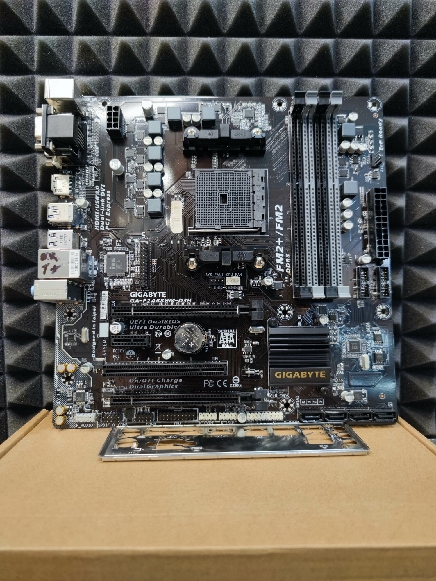 Материнская плата microATX Socket FM2+ Gigabyte GA-F2A68HM-D3H REV 1.0