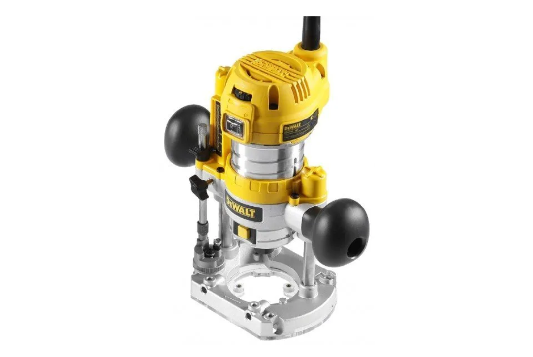 Фрезер DeWalt D26204K